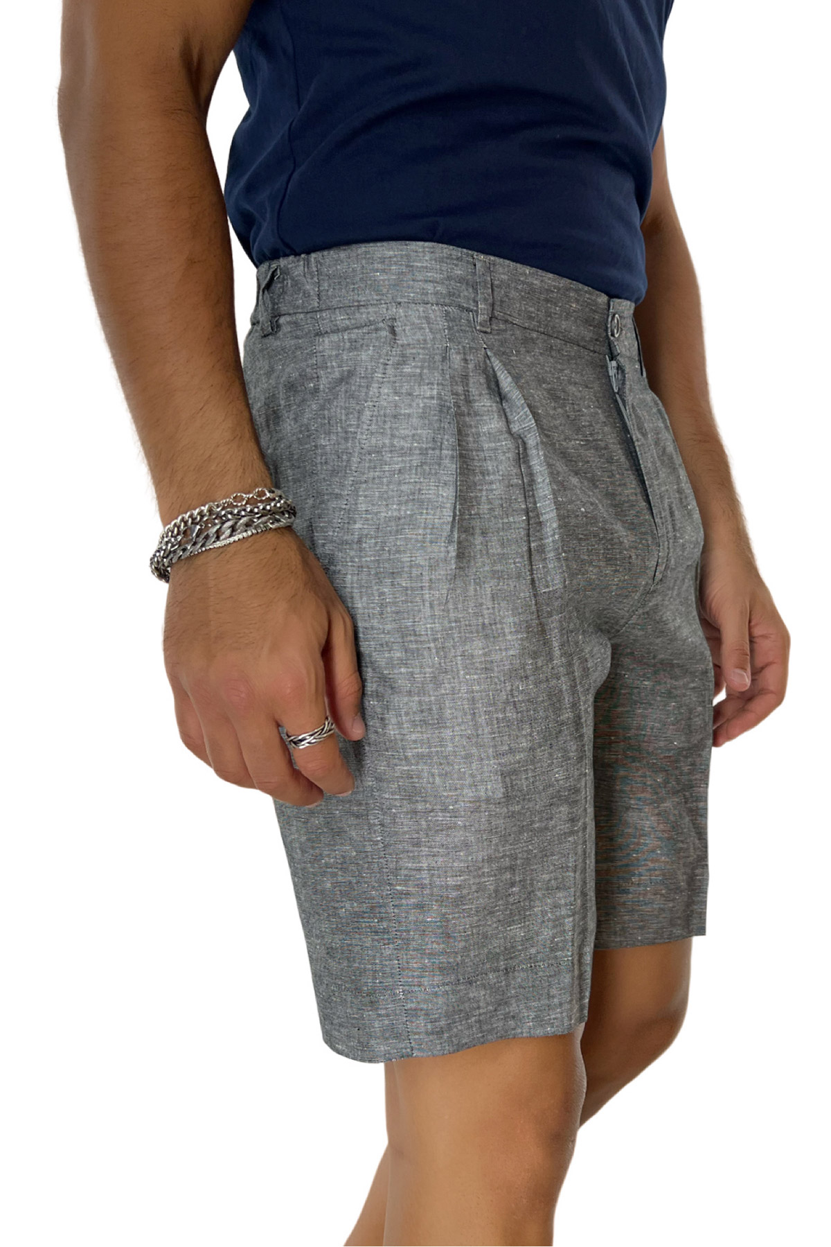 Bermuda uomo grigio in lino e cotone con mezza coulisse doppia pinces e tasca america