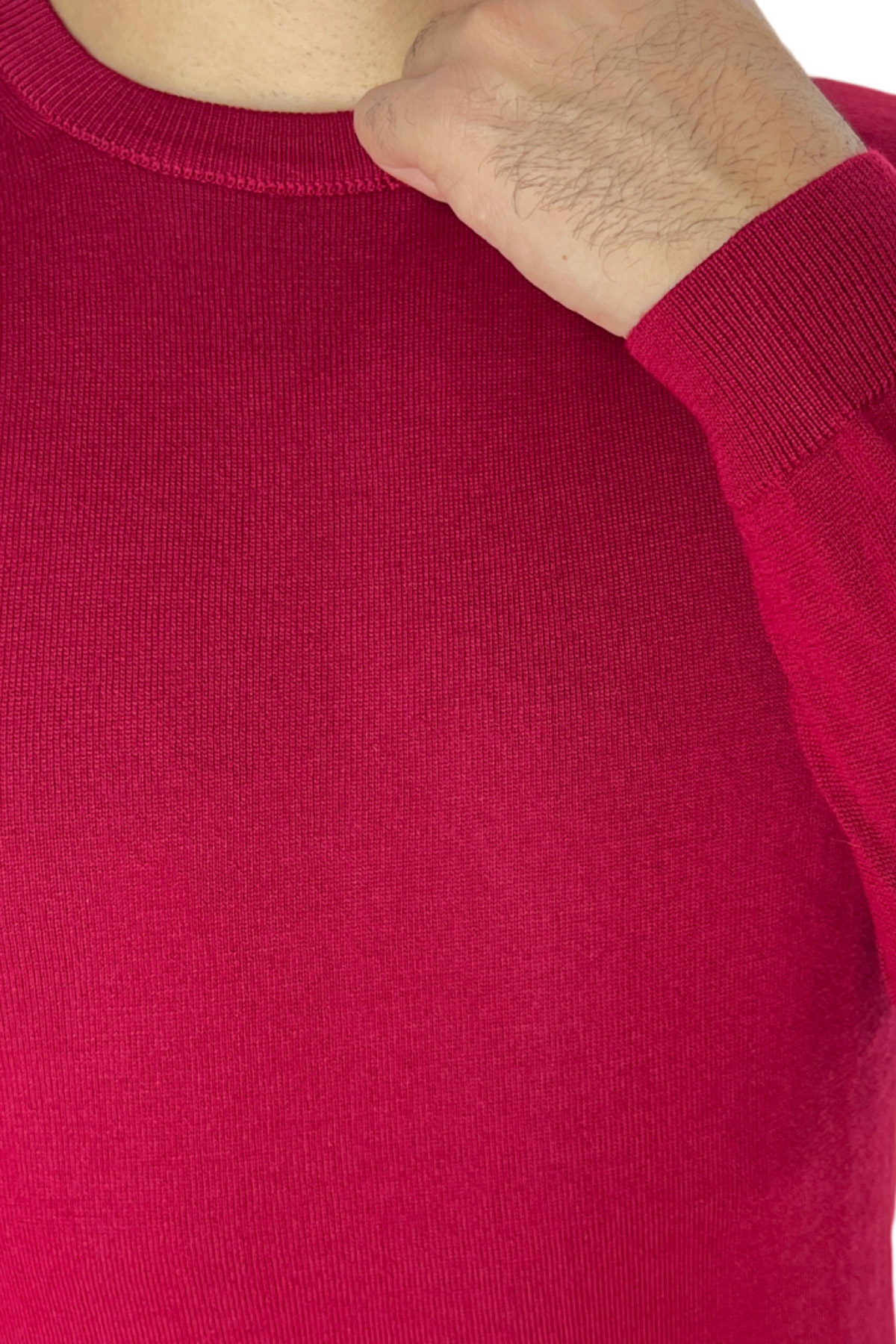 Maglioncino da uomo girocollo rosso in lana merinos slim fit made in italy tinta unita