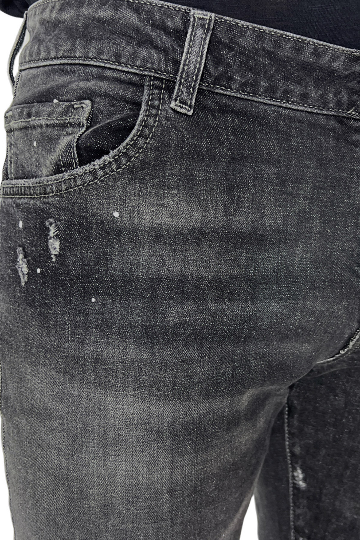 Jeans da uomo grigio scuro con leggere sabbiature bianche e schizzi di pittura
