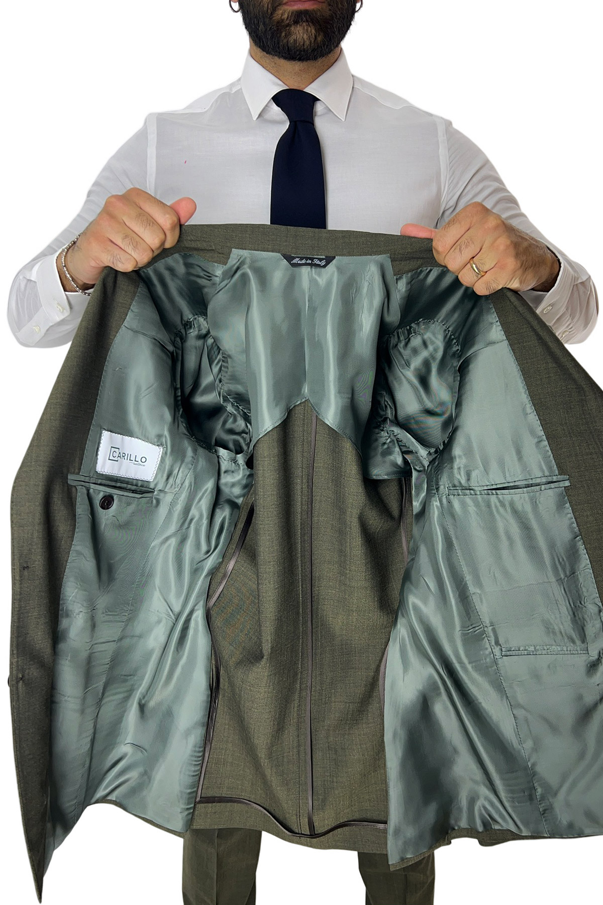 Abito uomo monopetto verde militare fresco lana mista Rever a lancia 13cm con pantalone una pinces vestibilità slim