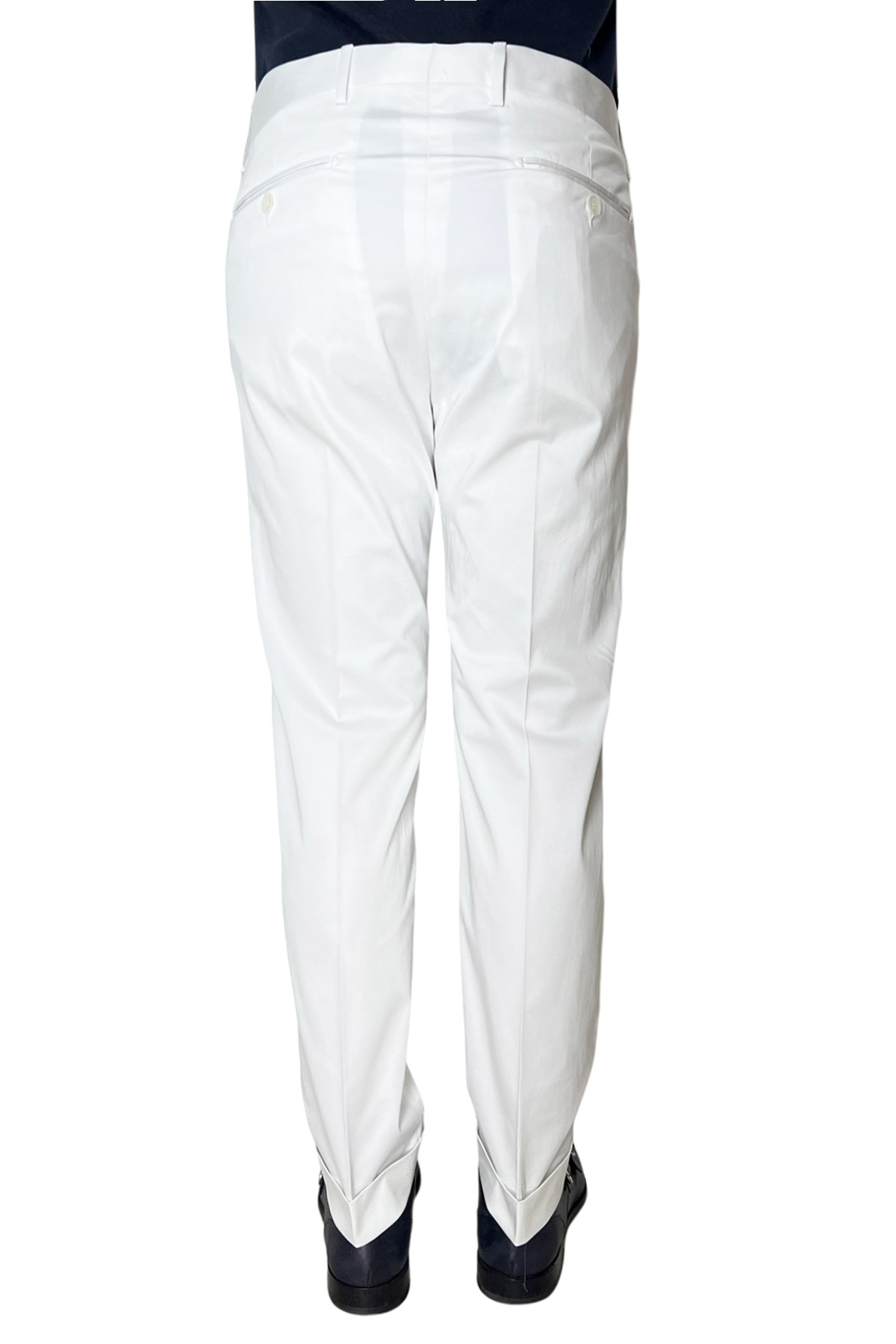 Pantalone uomo Bianco di cotone leggermente elastico tasca america con una pinces e risvolto 4cm