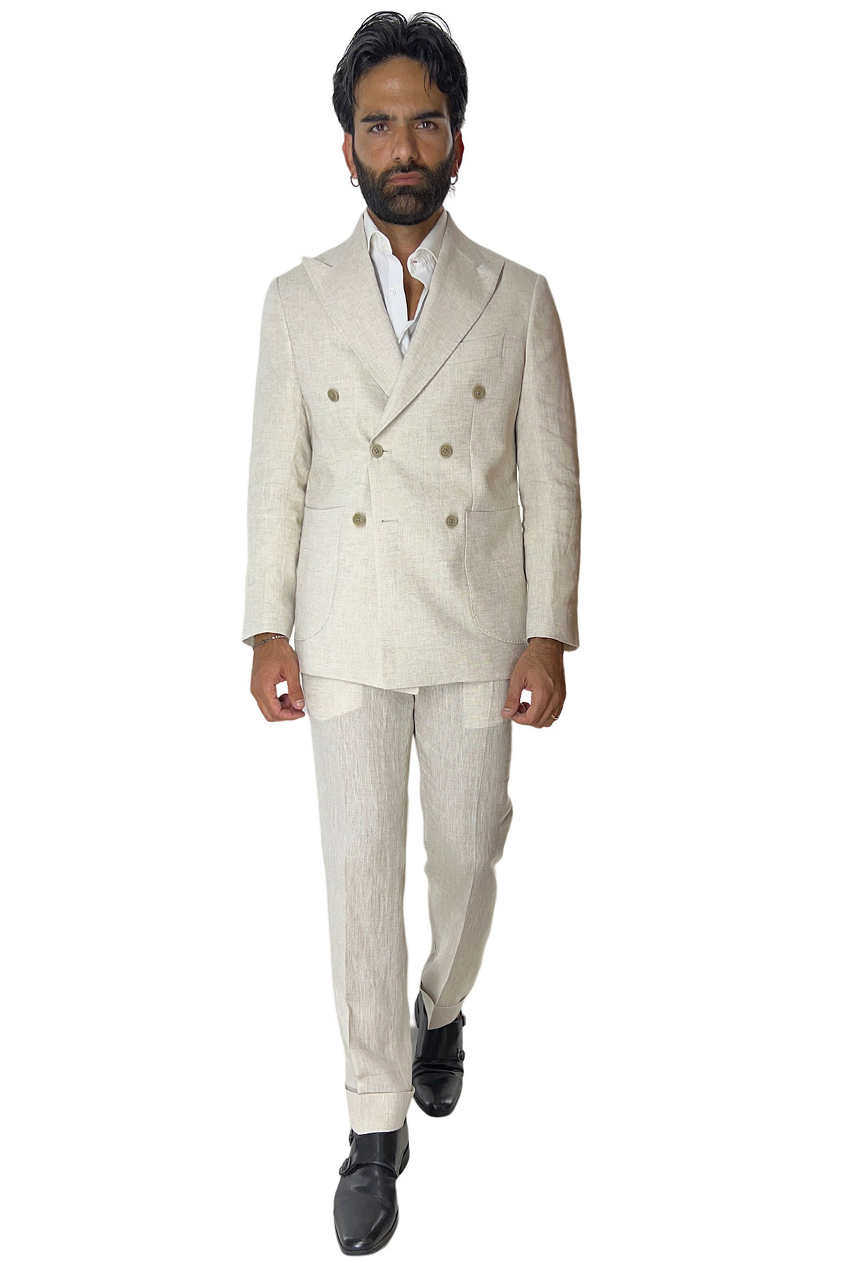 Abito uomo doppiopetto beige in lino al 100 Rever a lancia tasche a toppe e pantalone una pinces slim fit Carillo Moda Abbigliamento uomo e donna scarpe e accessori