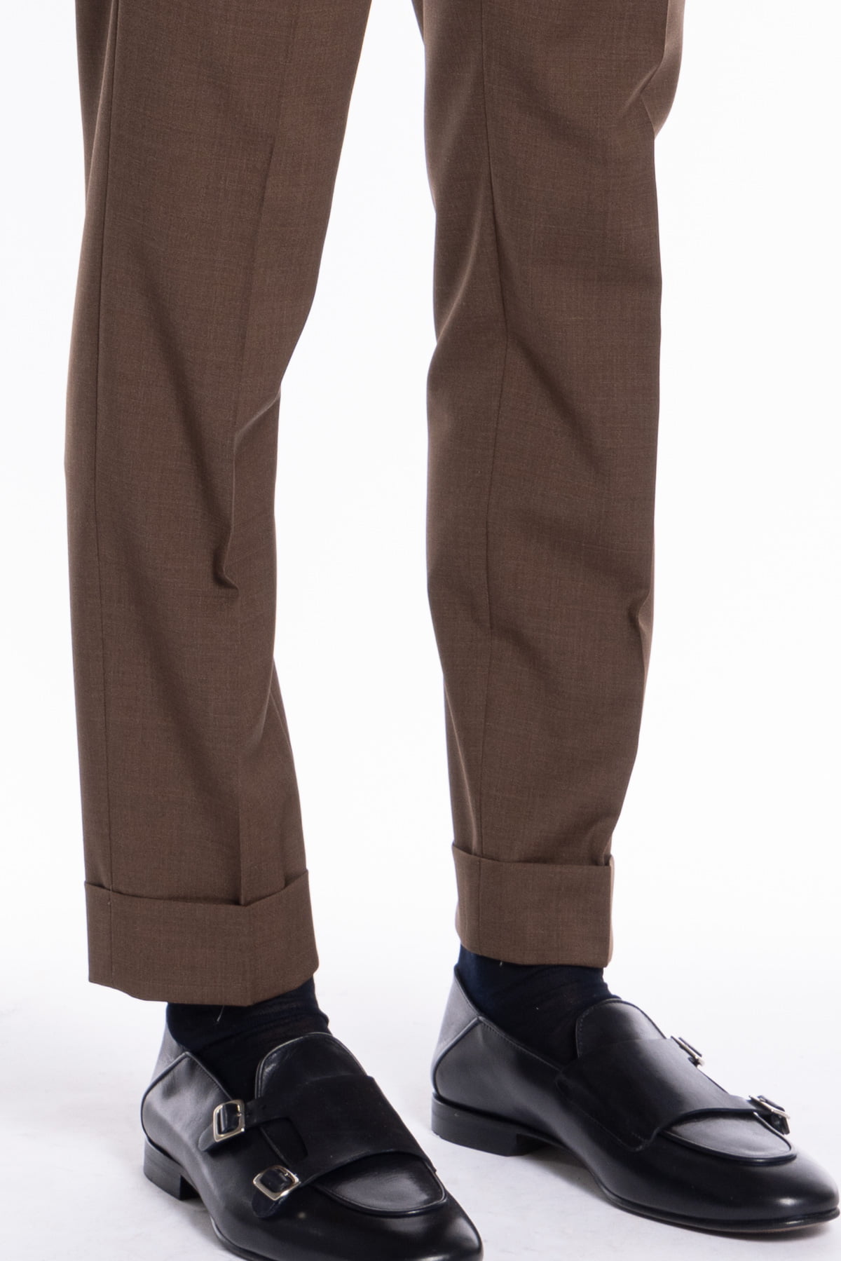 Pantalone uomo Marrone in fresco lana mista chiusura prolungata doppia pinces