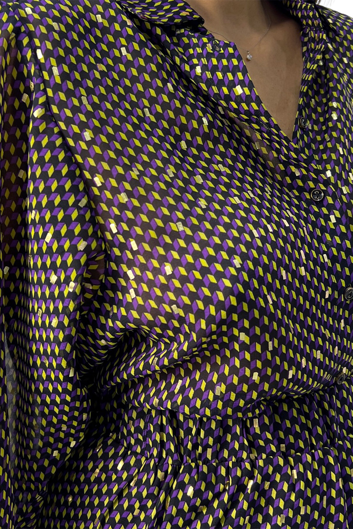 Camicia donna manica palloncino tre quarti fantasia con bottoncini in tessuto chiffon