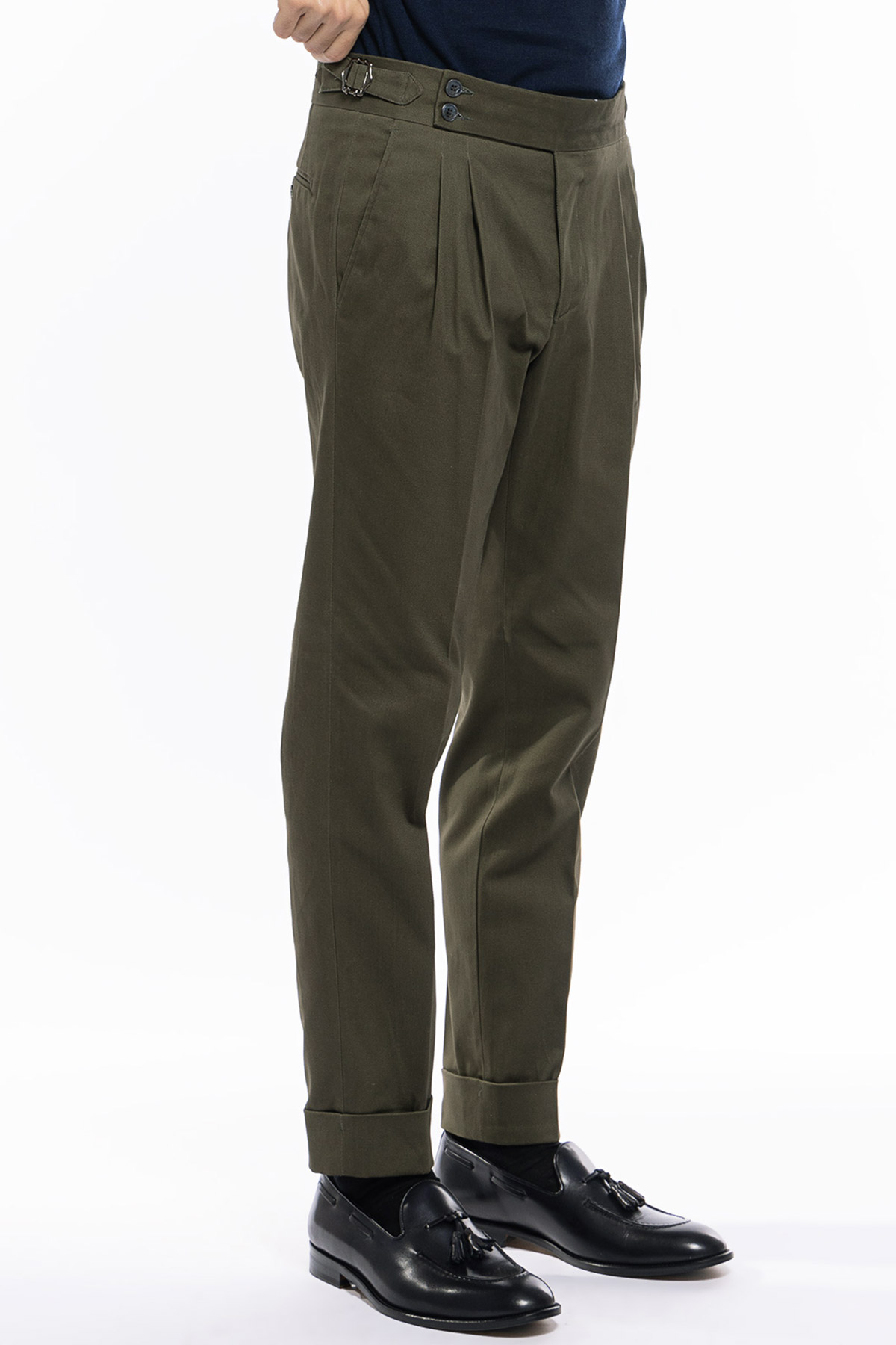 Pantalone uomo Verde militare vita alta tasca america in cotone con doppia pinces e fibbie laterali