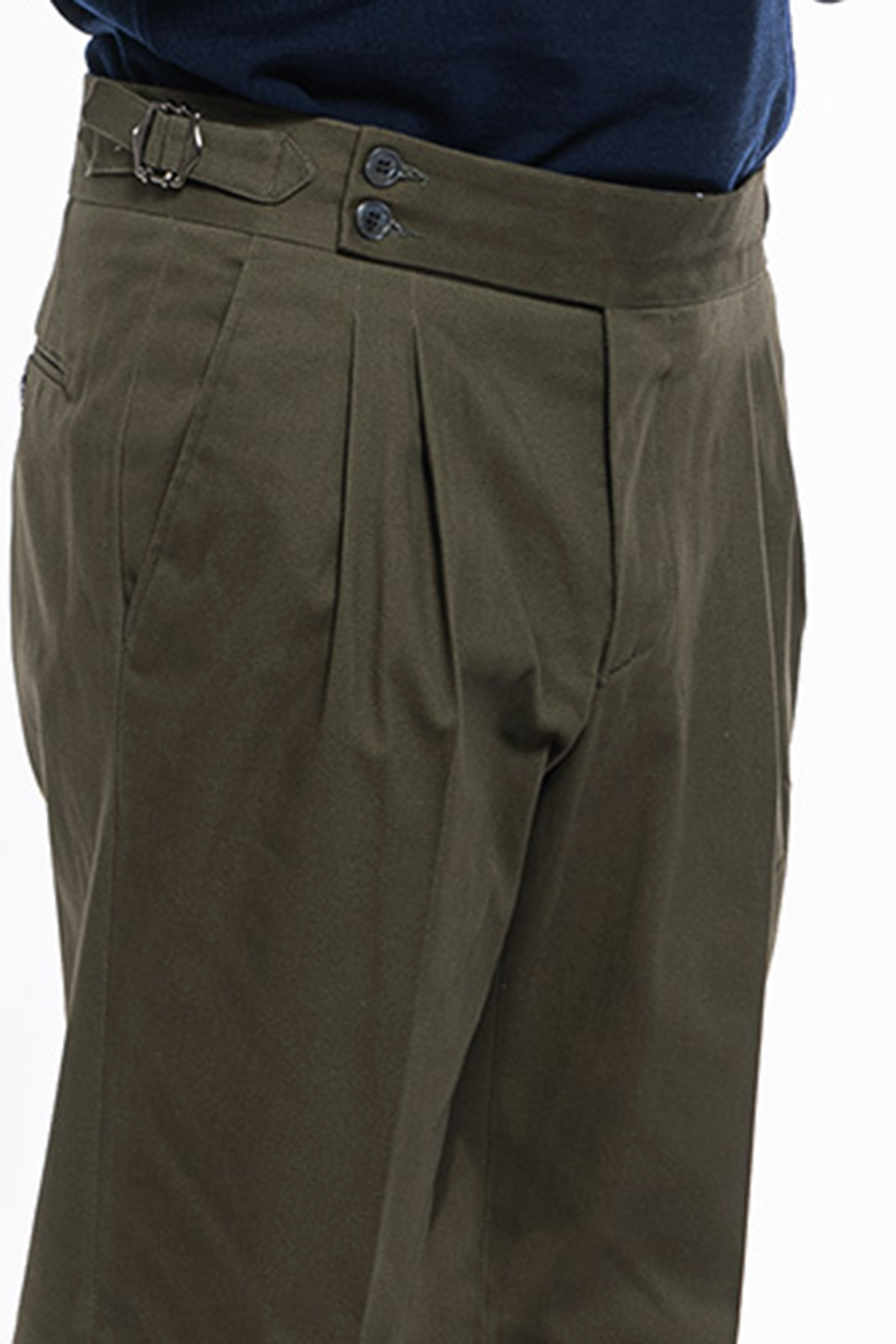 Pantalone uomo Verde militare vita alta tasca america in cotone con doppia pinces e fibbie laterali