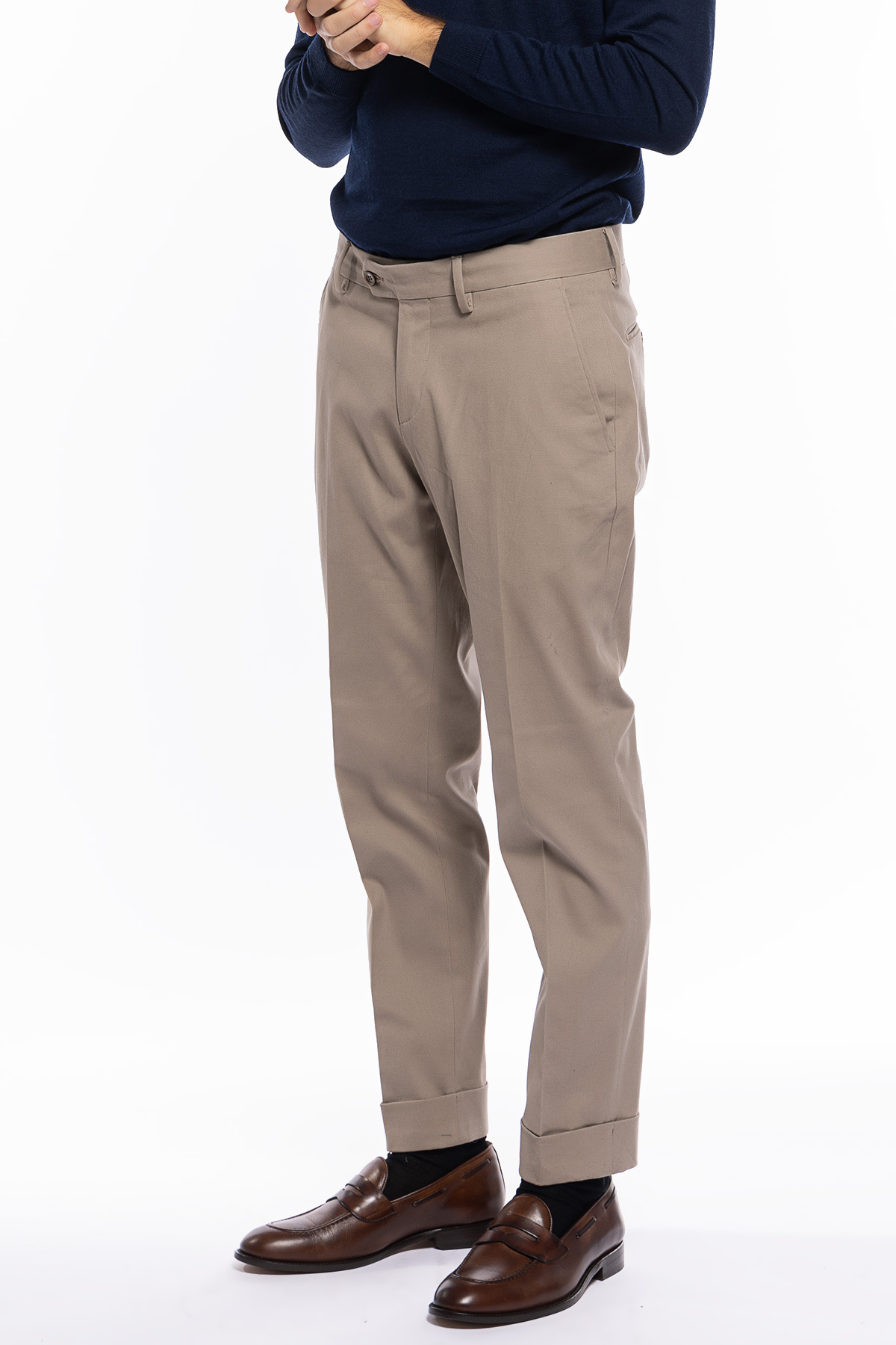 Pantalone uomo Beige tasca america in cotone slim fit con risvolto di 5cm