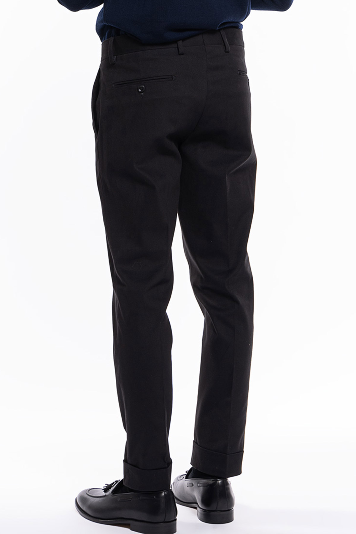 Pantalone uomo Nero tasca america in cotone slim fit con risvolto di 5cm