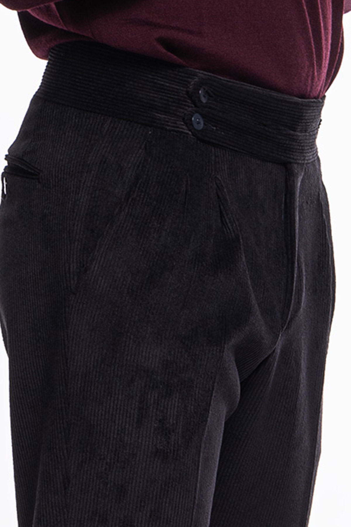 Pantalone uomo nero vita alta biforcato doppia pinces in velluto a costine strette