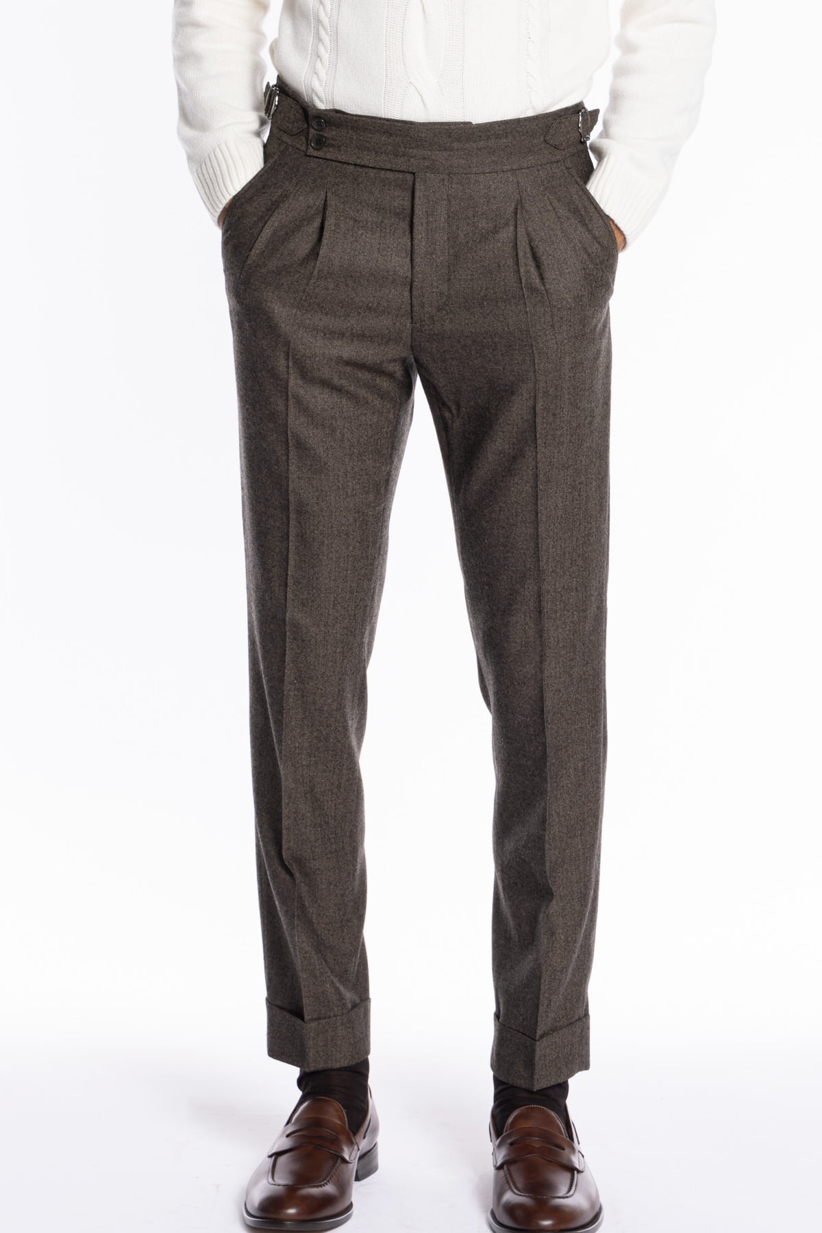 Pantalone uomo marrone spigato vita alta tasca america in lana flanella Holland Sherry con doppia pinces e fibbie laterali regolabili Carillo Moda Abbigliamento uomo e donna scarpe e accessori