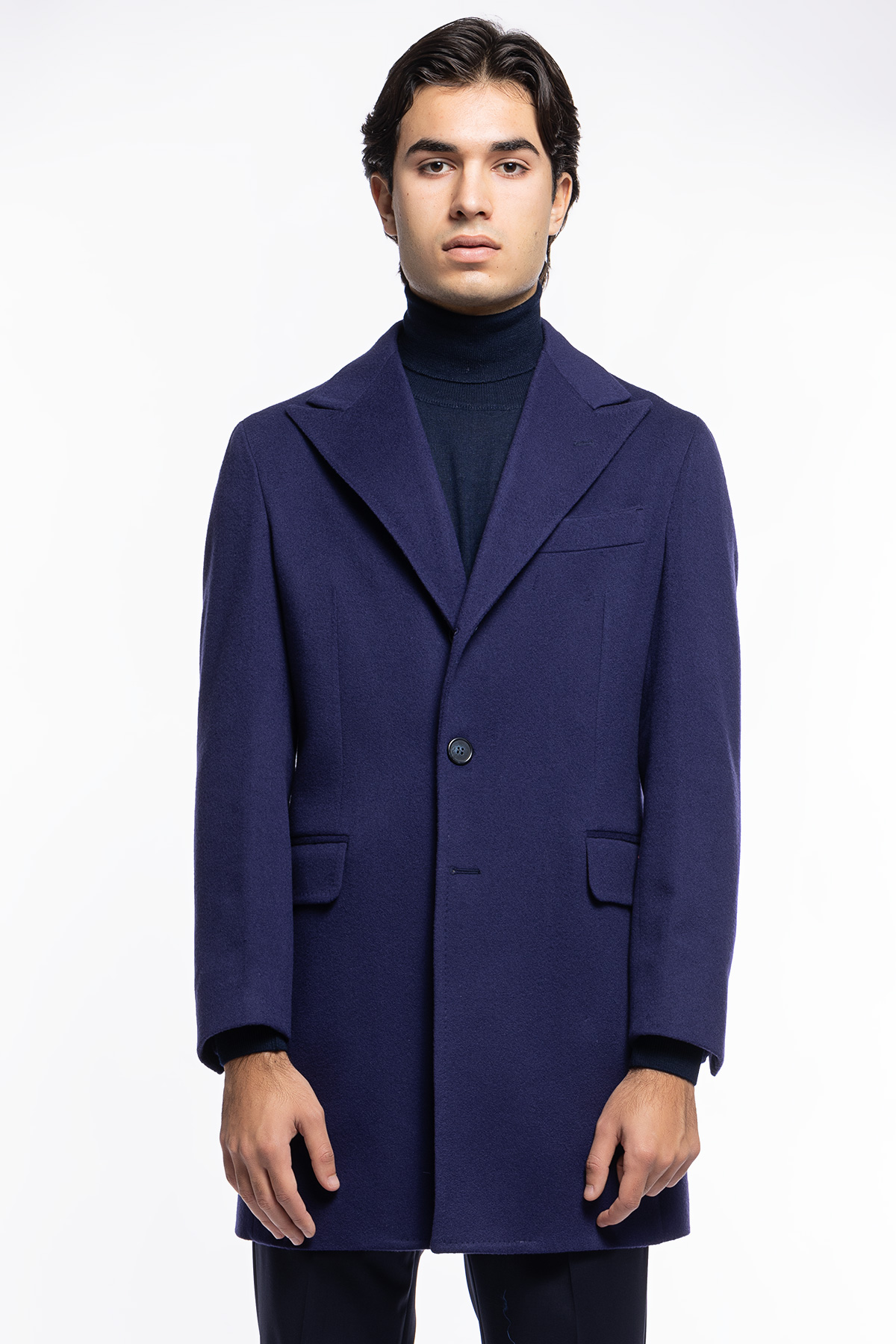 Cappotto uomo royal blu monopetto in lana e cashmere Bristol Tessuti Napoli rever 13cm con martingala